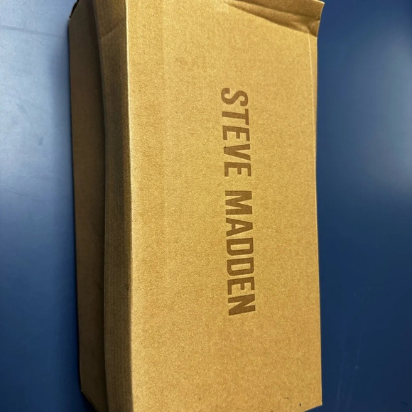 Steve Madden Dolay Sandals Slip on with rhinestone design - Picture 14 of 14